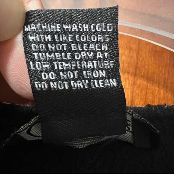 Eivissa Women’s Cape Shawl Wrap Black White Reversible Ombre One Size - Picture 9 of 13